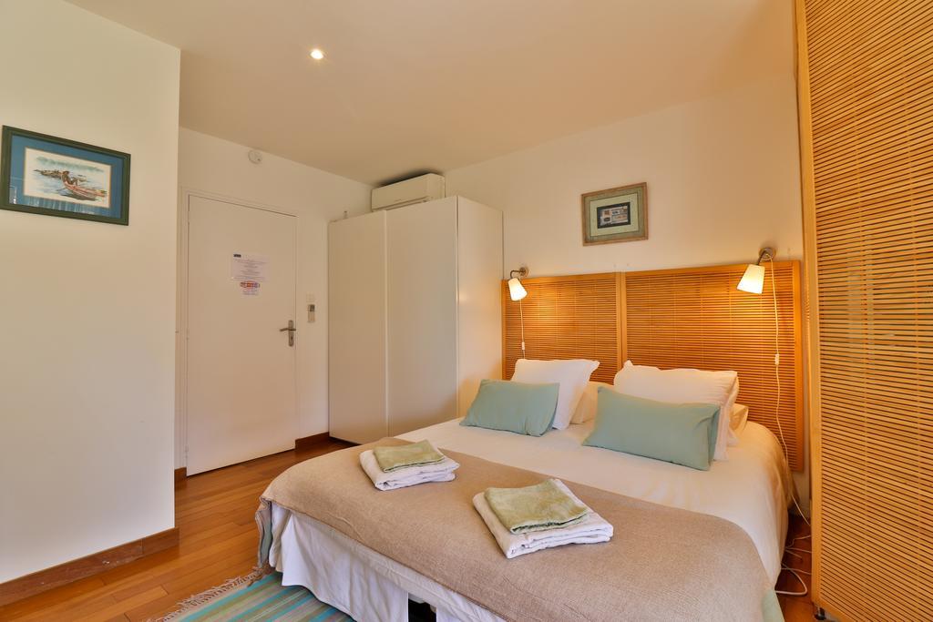 Les Chambres D'Hotes Du Grand Mornas 카리르루에 외부 사진