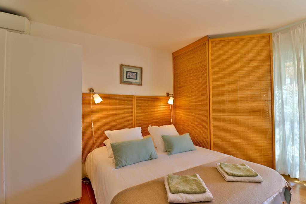 Les Chambres D'Hotes Du Grand Mornas 카리르루에 외부 사진