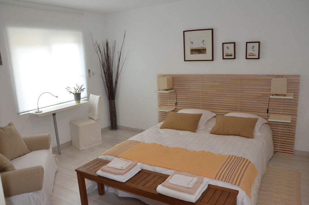 Les Chambres D'Hotes Du Grand Mornas 카리르루에 외부 사진
